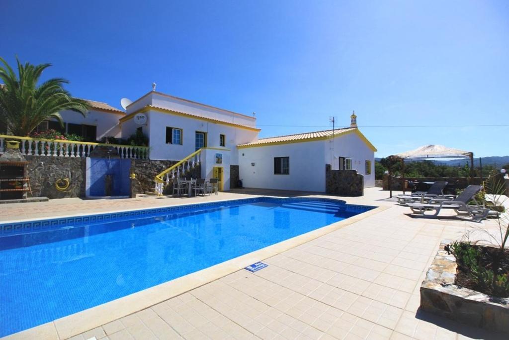 Casa Branca Holiday Resort Salir Екстер'єр фото
