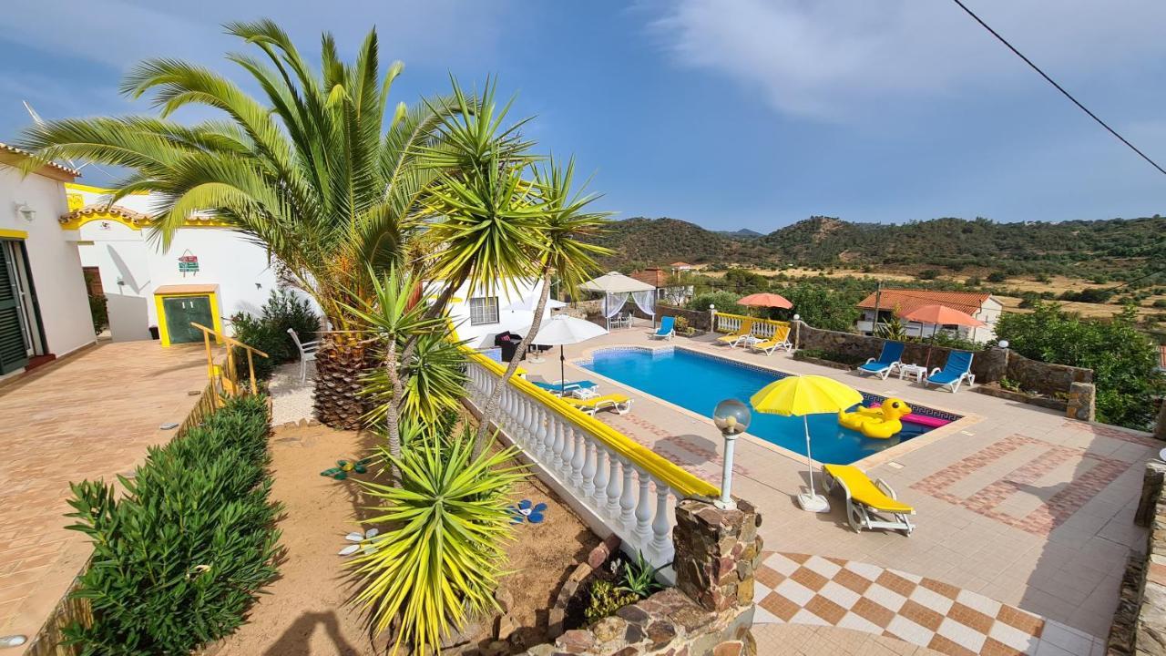 Casa Branca Holiday Resort Salir Екстер'єр фото