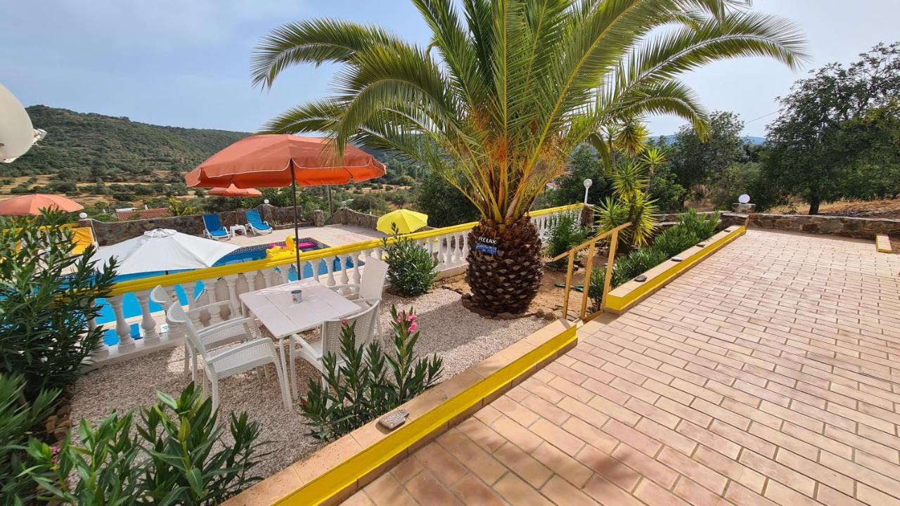 Casa Branca Holiday Resort Salir Екстер'єр фото